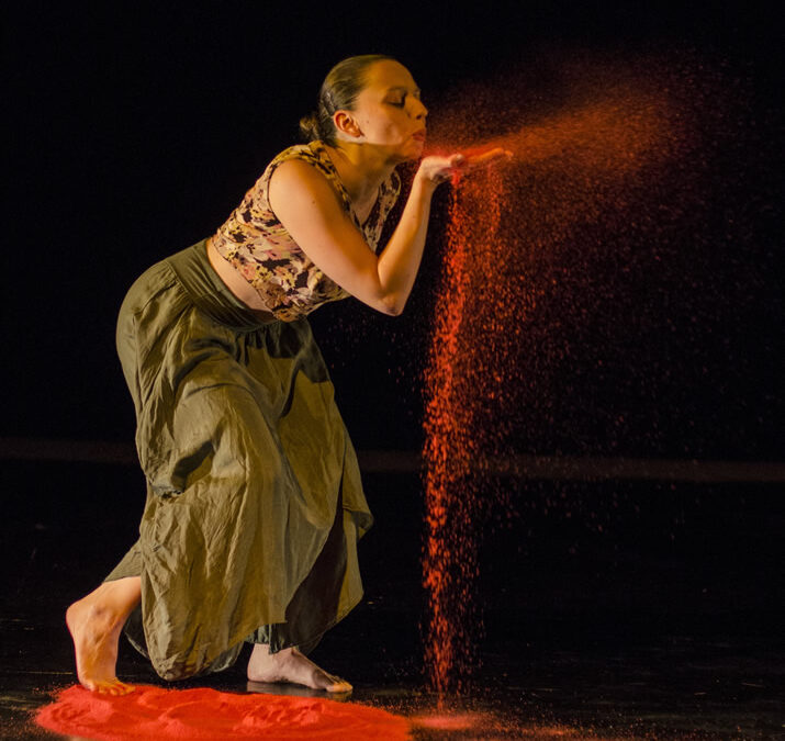 Frente de Danza Independiente | Visión de Mujer. Ese instante que no se olvida Encuentro Internacional Manta por la Danza 2024